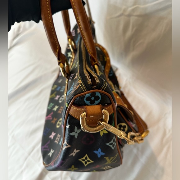 Louis Vuitton shoulder Bag - Picture 7 of 10